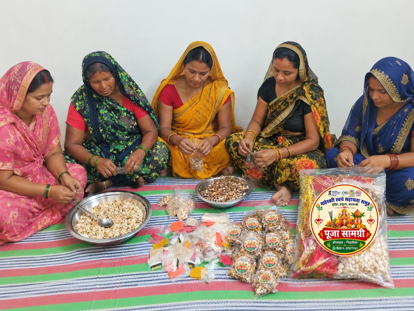 वाराणसी में नवरात्र पर महिलाओं के पूजा कॉम्बो पैक, 65 प्रेरणा मार्ट से बिक्री