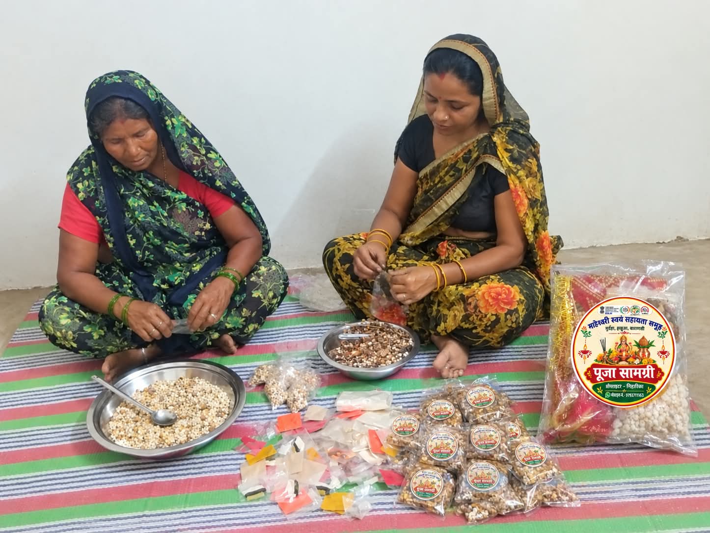 वाराणसी में नवरात्र पर महिलाओं के पूजा कॉम्बो पैक, 65 प्रेरणा मार्ट से बिक्री